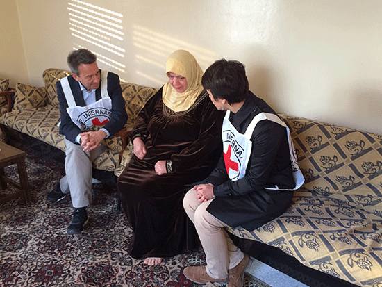 Diese Frau floh mit sieben Kindern aus der Nähe von Aleppo nach Homs. Ihr Haus wurde niedergebrannt, ihr Mann ist tot.
